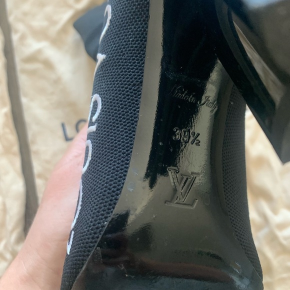 Louis Vuitton knitted sock boots in great quality with dust bags - Picture 7 of 8